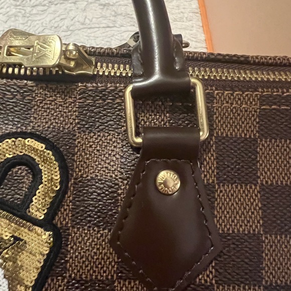 Louis Vuitton Limited Edition Damier Ebene Patches Speedy Bandouliere 30 Satchel - Picture 15 of 15